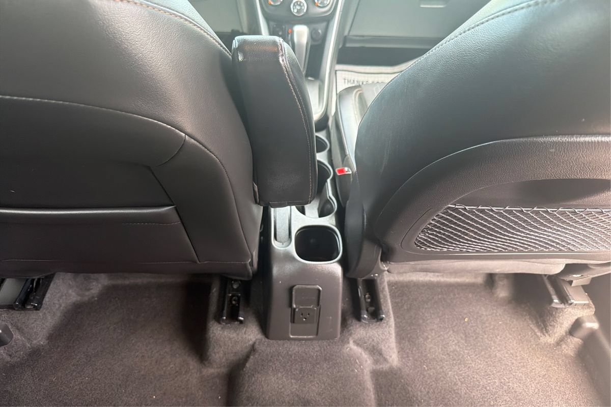 Used 2020 Chevrolet Trax LT w/ LT Convenience Package FWD image 20