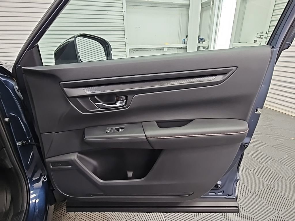 Used 2025 Honda CR-V Sport-L image 42