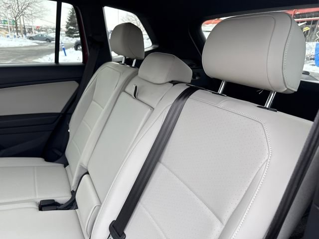 Used 2019 Volkswagen Tiguan SE image 32