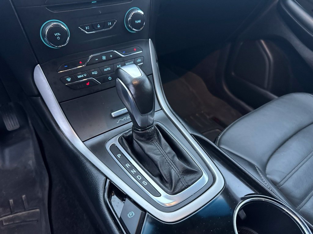 Used 2017 Ford Edge SEL w/ Equipment Group 201A FWD image 7