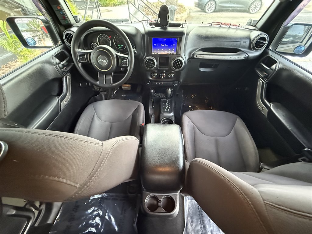 Used 2015 Jeep Wrangler Unlimited Sport image 12