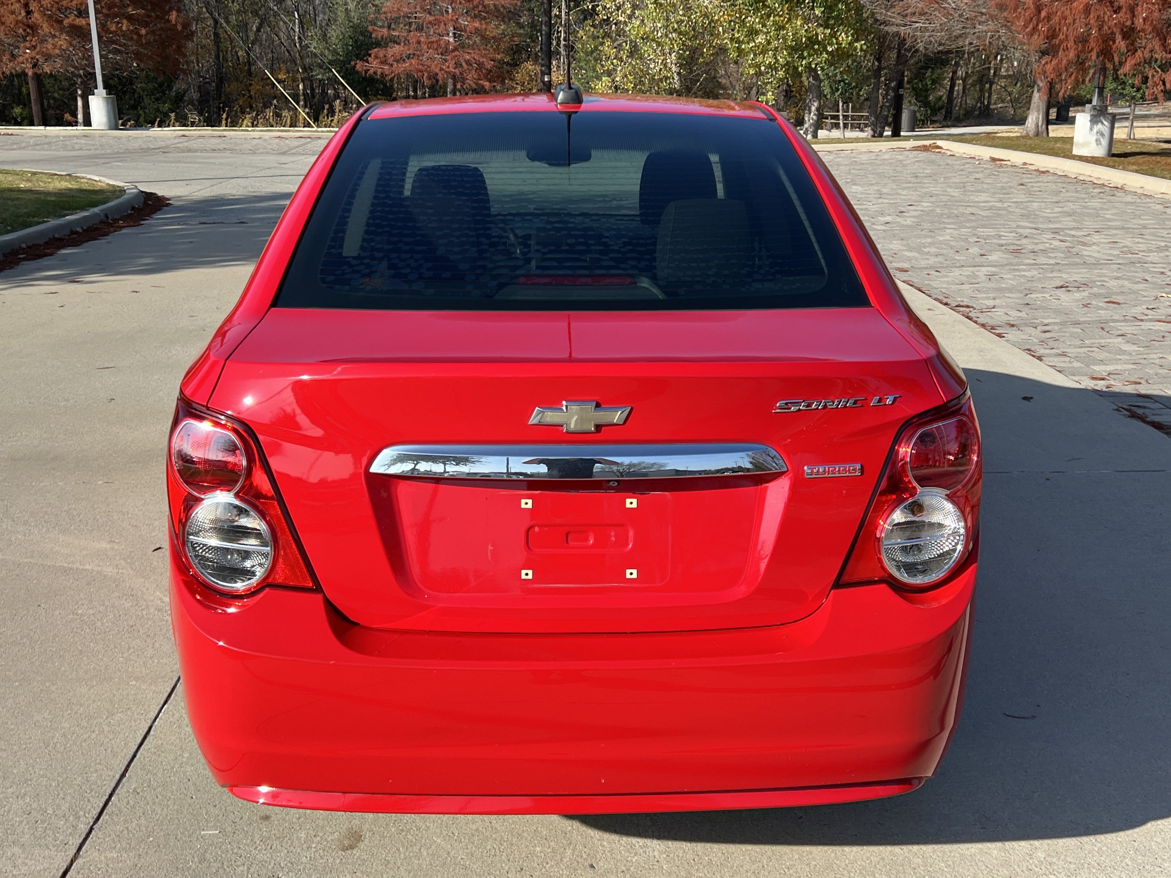 Used 2016 Chevrolet Sonic LT image 9