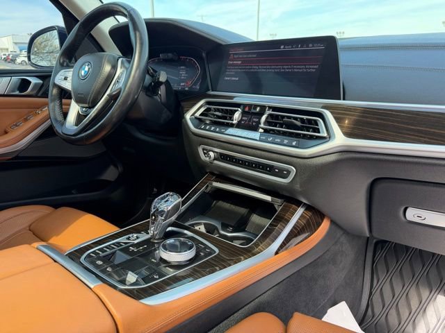 Used 2020 BMW X7 xDrive40i w/ Premium Package AWD/4WD image 11