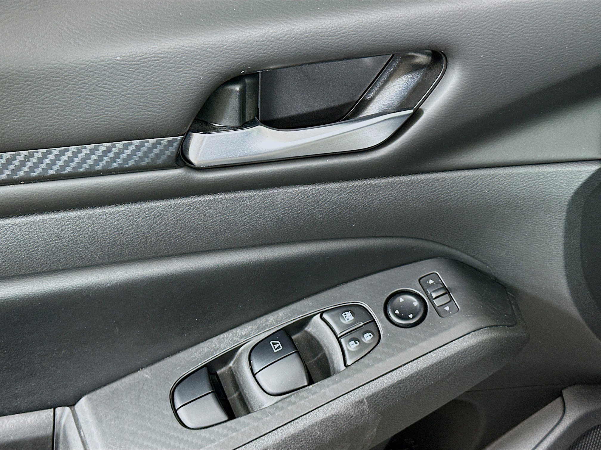 Used 2024 Nissan Altima 2.5 SV image 15