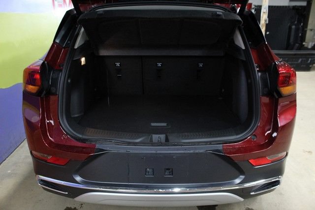 Used 2023 Buick Encore GX Essence FWD image 5