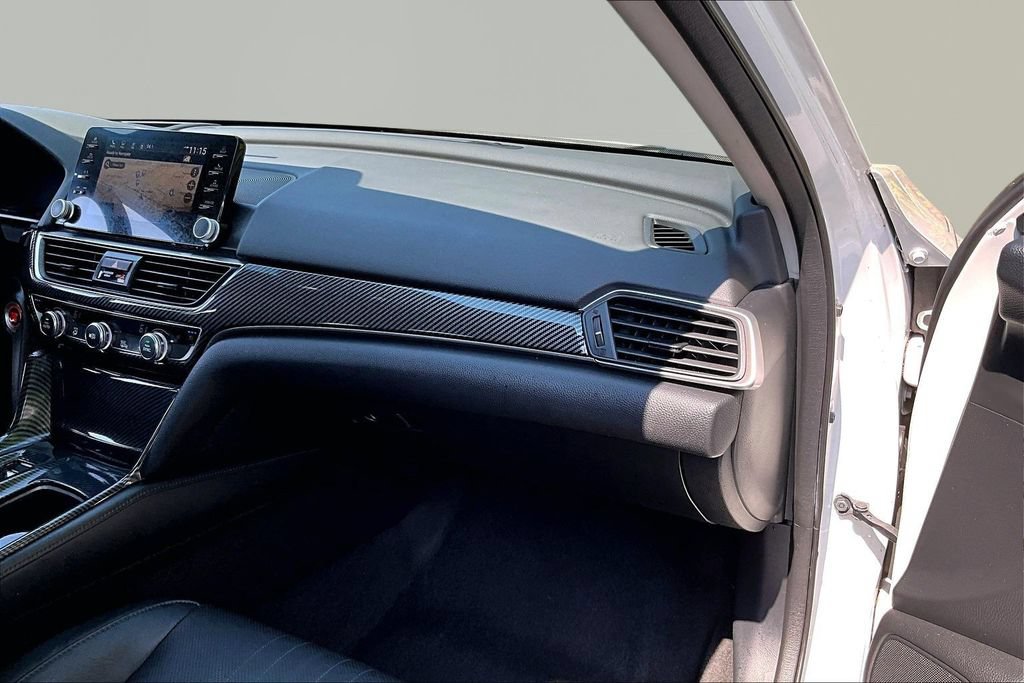 Used 2018 Honda Accord Touring image 20