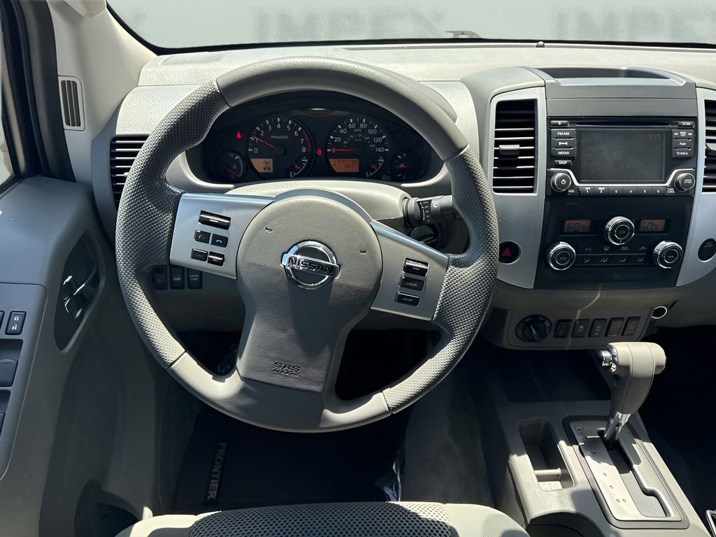 Used 2016 Nissan Frontier SV AWD/4WD image 12