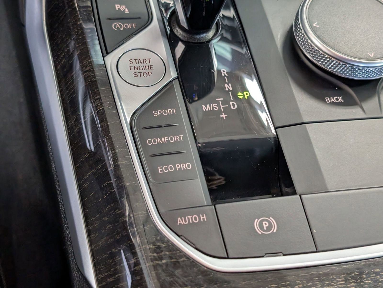 Used 2022 BMW 330i xDrive Sedan w/ Premium Package 2 image 26