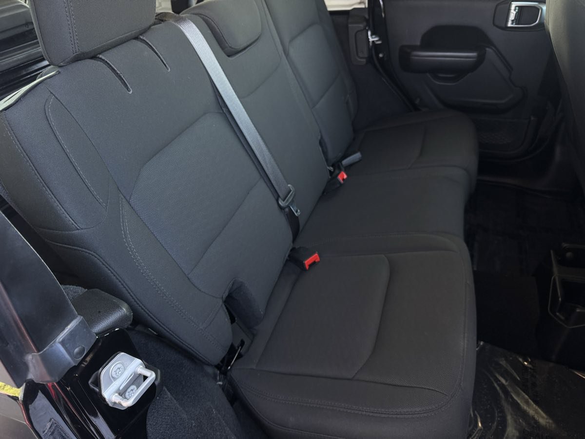Used 2019 Jeep Wrangler Unlimited Sport S AWD/4WD image 20
