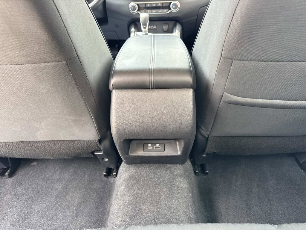 Used 2025 Nissan Altima 2.5 SV FWD image 31