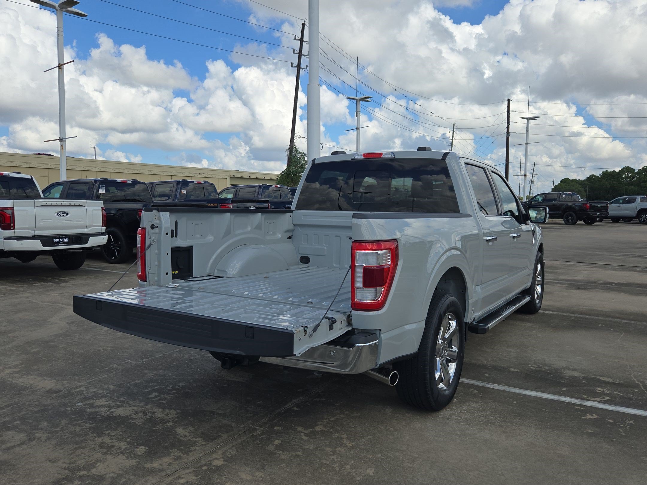 Used 2023 Ford F150 Lariat RWD image 56