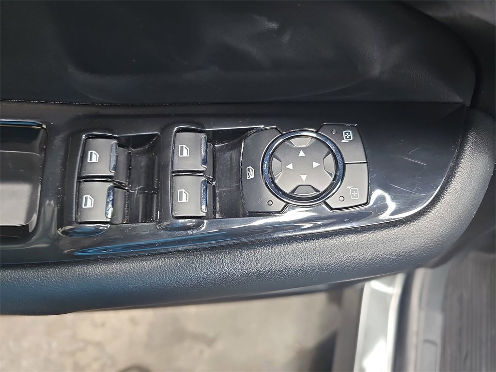 Used 2020 Ford Edge SEL w/ Convenience Package image 26