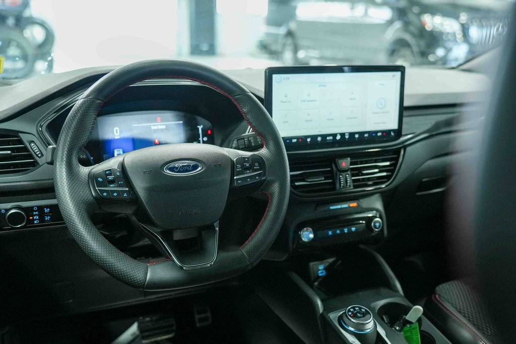 Used 2023 Ford Escape ST-Line w/ Tech Pack #1 image 23