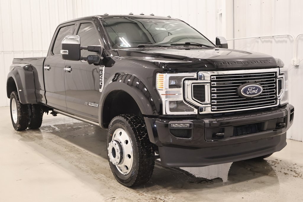 Certified 2022 Ford F450 Platinum w/ FX4 Off-Road Package image 4