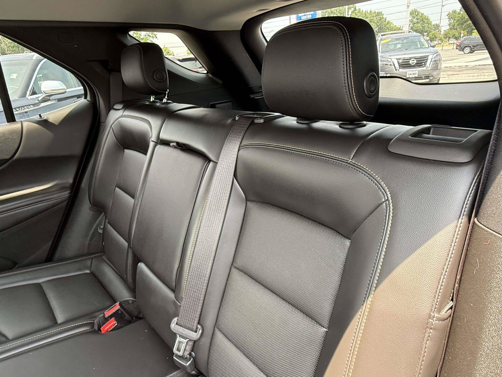 Used 2018 Chevrolet Equinox Premier AWD/4WD image 25