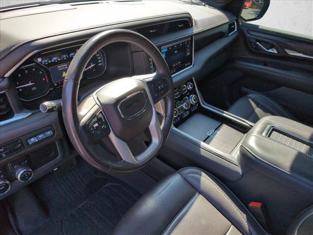 Used 2021 GMC Yukon XL Denali AWD/4WD image 10