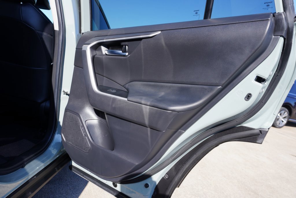 Used 2023 Toyota RAV4 XLE Premium image 23