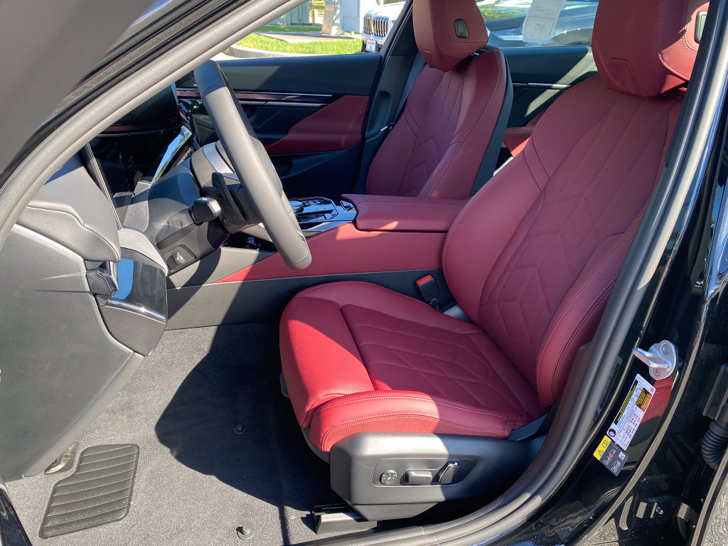 New 2027 BMW i5 xDrive40 w/ M Sport Package AWD/4WD image 15