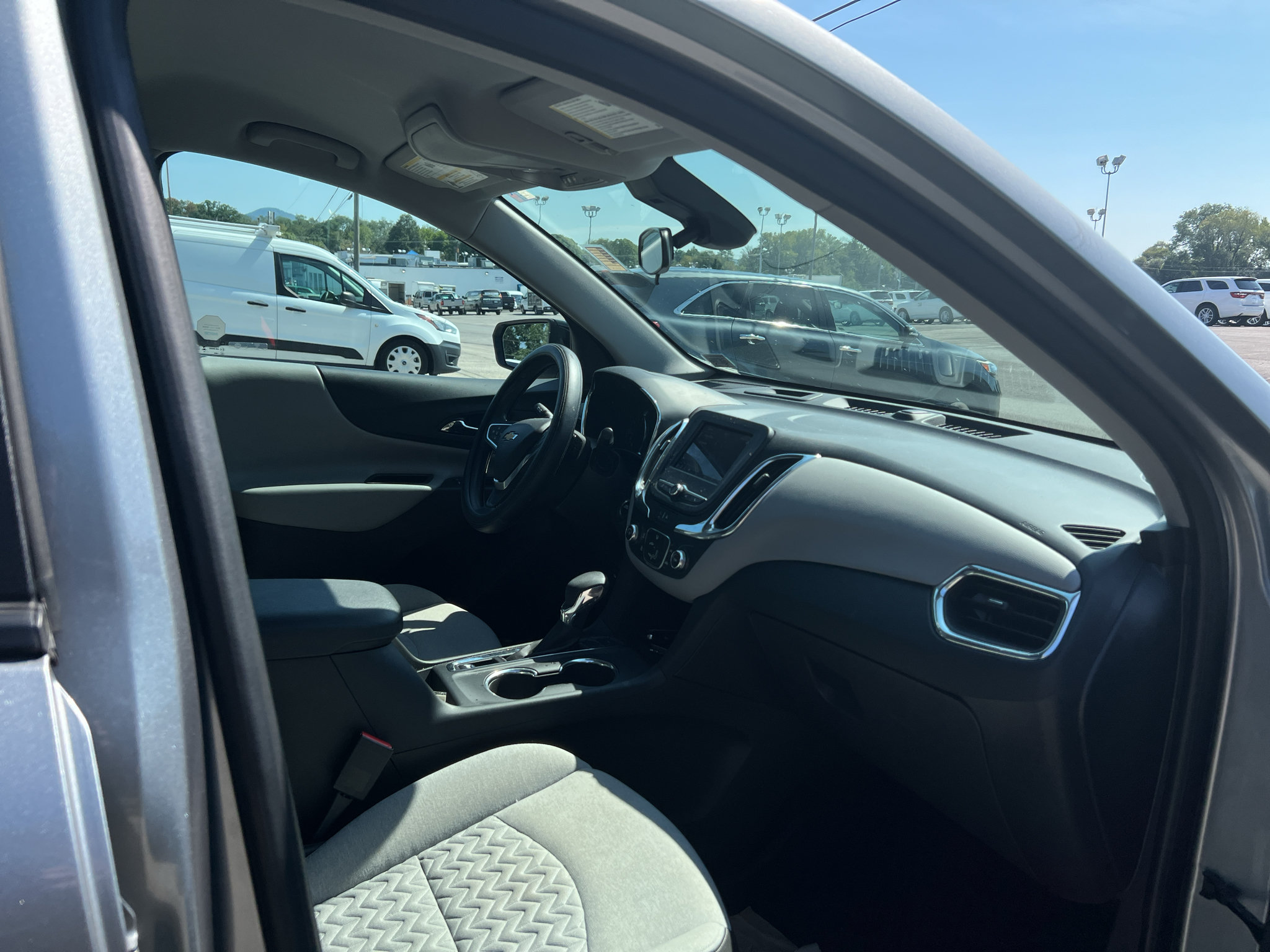 Used 2023 Chevrolet Equinox LS w/ LS Convenience Package AWD/4WD image 9