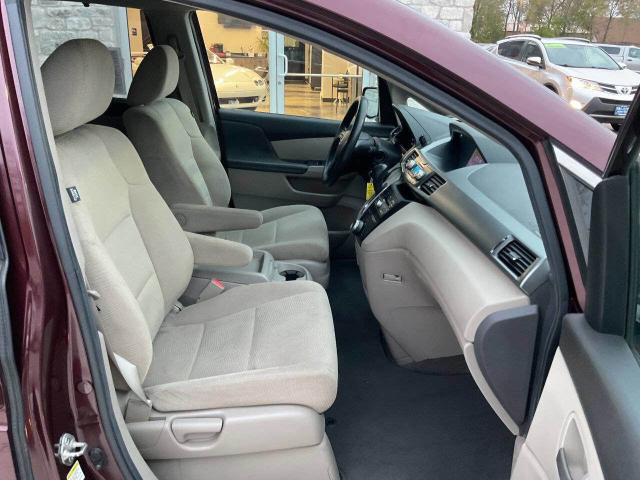 Used 2012 Honda Odyssey EX image 39