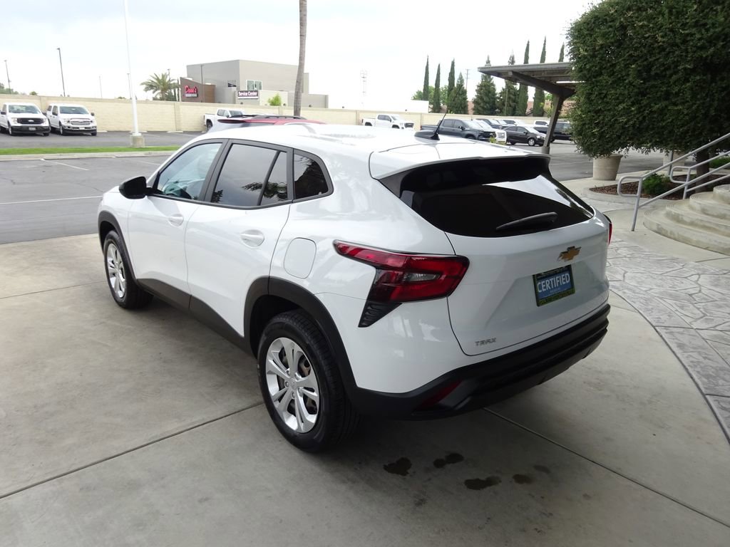 Certified 2024 Chevrolet Trax LS FWD image 8