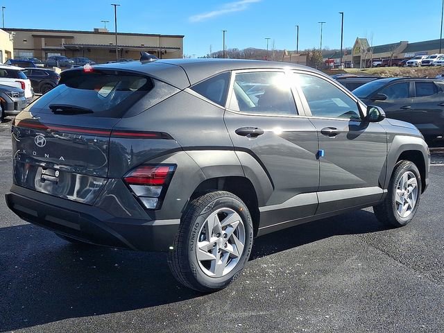 New 2026 Hyundai Kona SE image 4