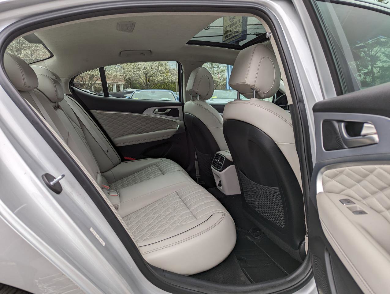 Used 2019 Genesis G70 2.0T Advanced w/ Prestige Package image 36