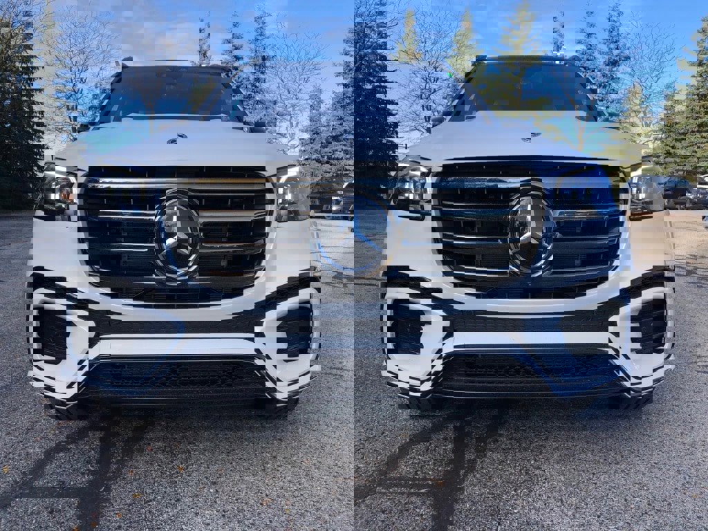 New 2026 Mercedes-Benz GLS 580 4MATIC image 2