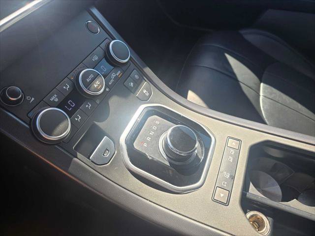Used 2018 Land Rover Range Rover Evoque SE AWD/4WD image 31