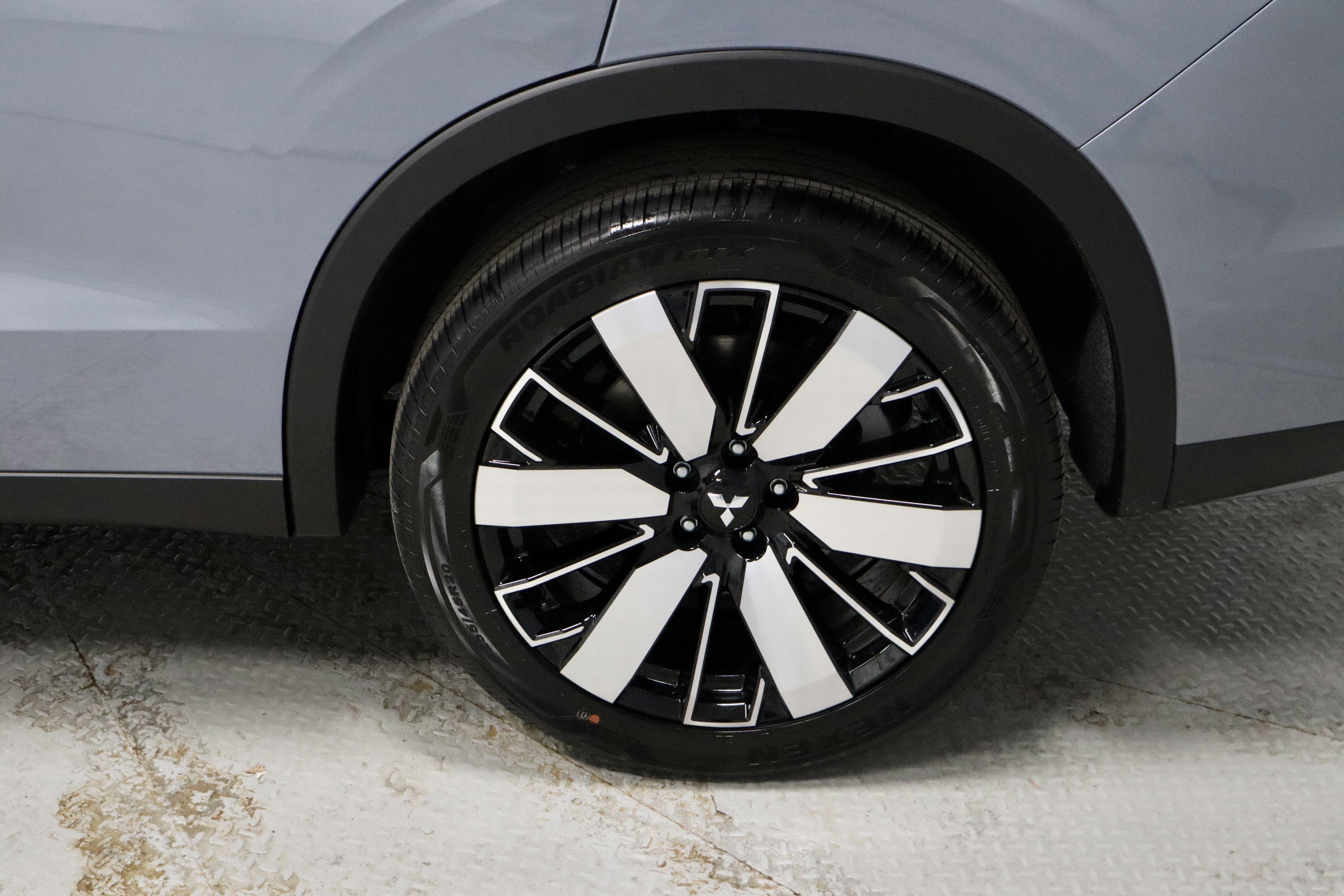 New 2026 Mitsubishi Outlander SE image 34