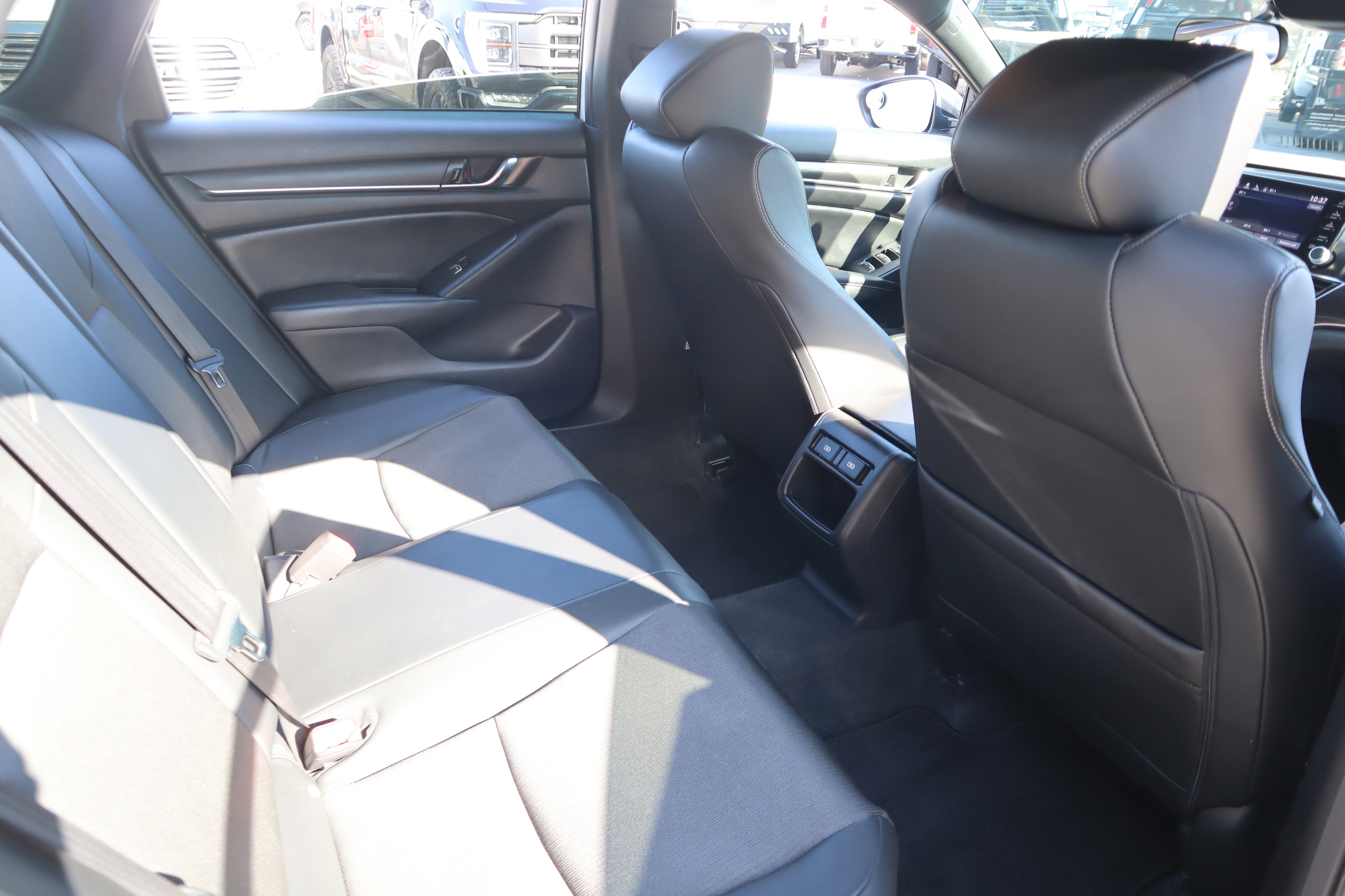 Used 2022 Honda Accord Sport image 27
