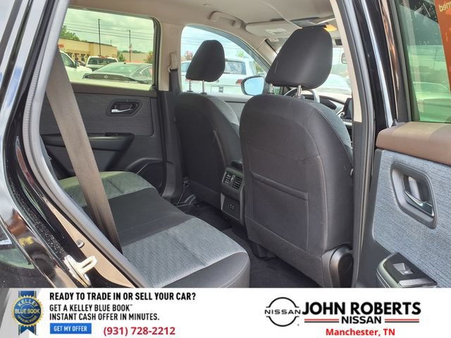 Certified 2023 Nissan Rogue SV FWD image 17