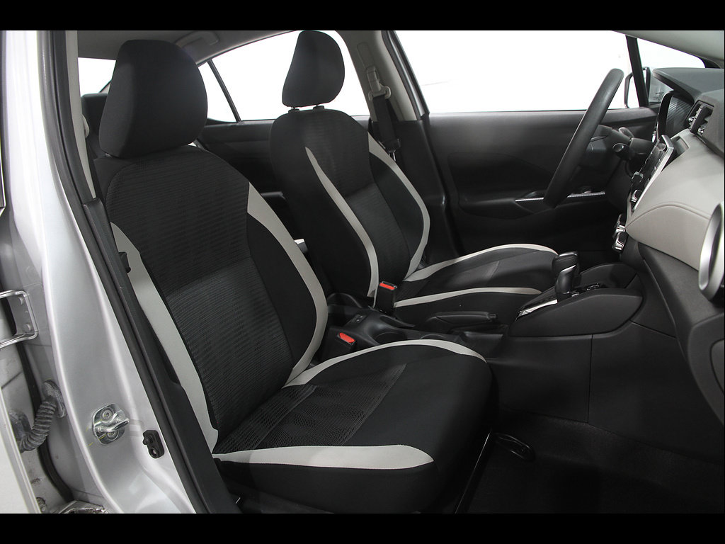 Used 2021 Nissan Versa SV FWD image 16