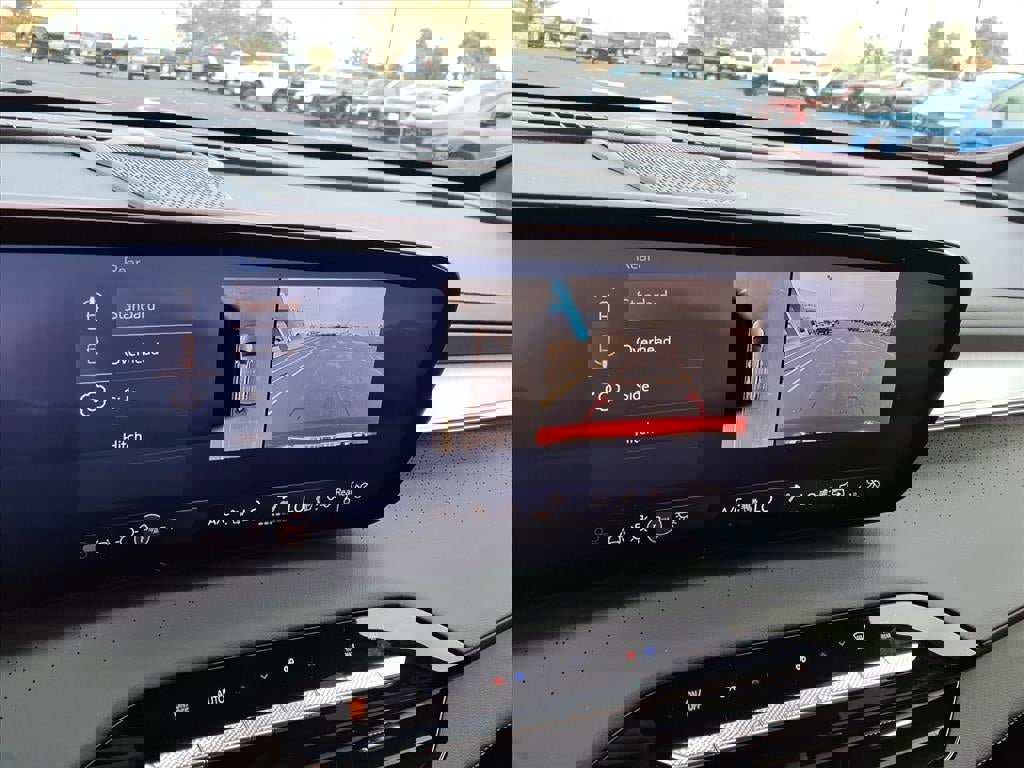 Used 2025 Buick Enclave Avenir w/ Super Cruise Package image 15