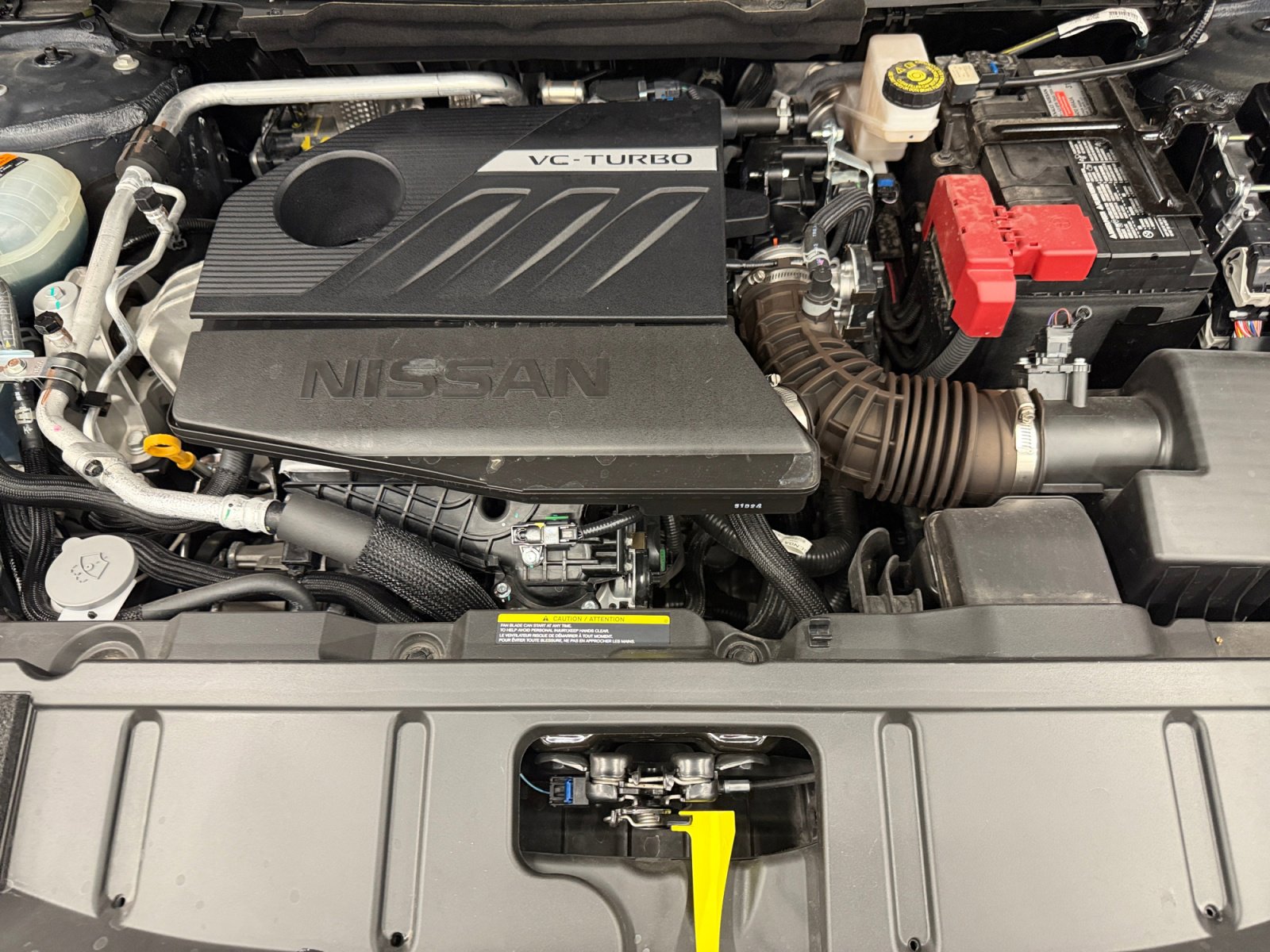 Used 2025 Nissan Rogue SV w/ SV Premium Package image 31