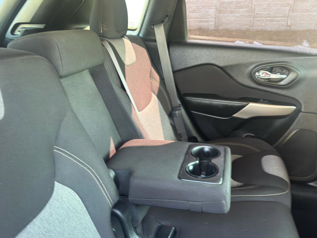 Used 2017 Jeep Cherokee Sport w/ Cold Weather Group image 36