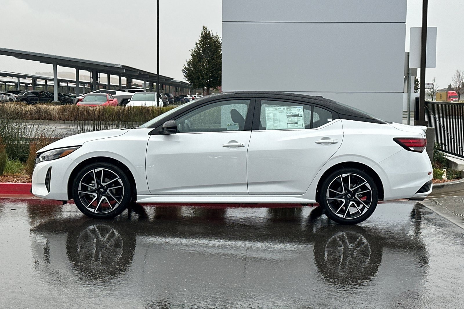 New 2025 Nissan Sentra SR image 7