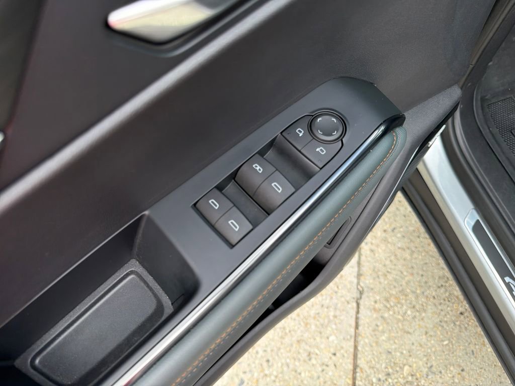 Certified 2025 GMC Acadia AT4 w/ LPO, Floor Liner Package image 16