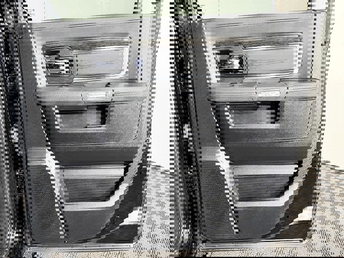 Used 2015 RAM 1500 Laramie Limited image 47