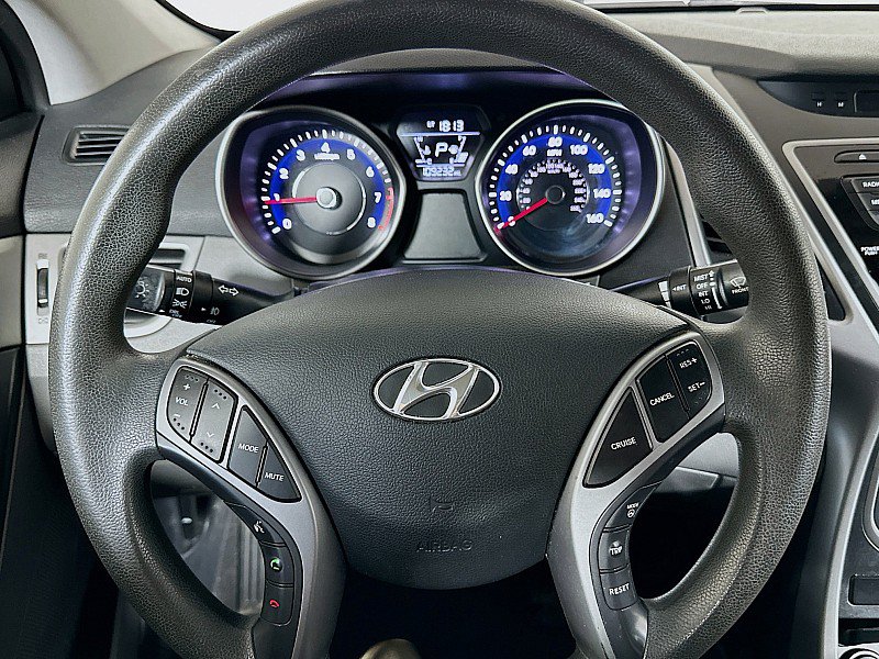 Used 2015 Hyundai Elantra SE w/ Option Group 02 FWD image 12
