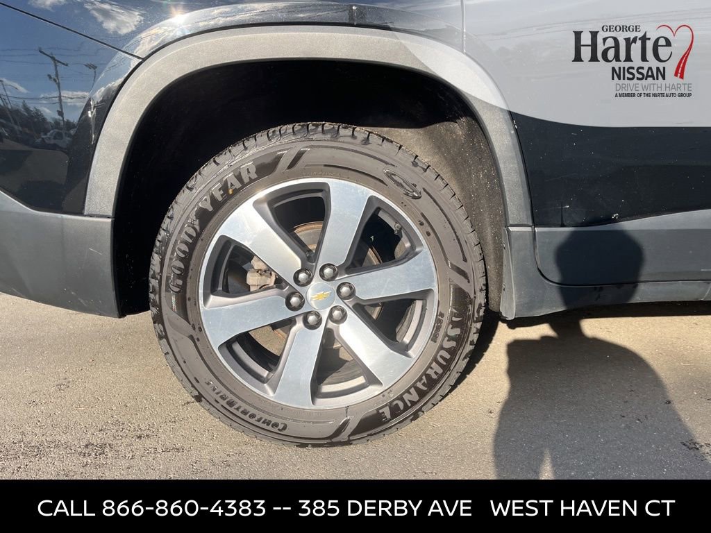 Used 2019 Chevrolet Traverse LT w/ LT Premium Package AWD/4WD image 5