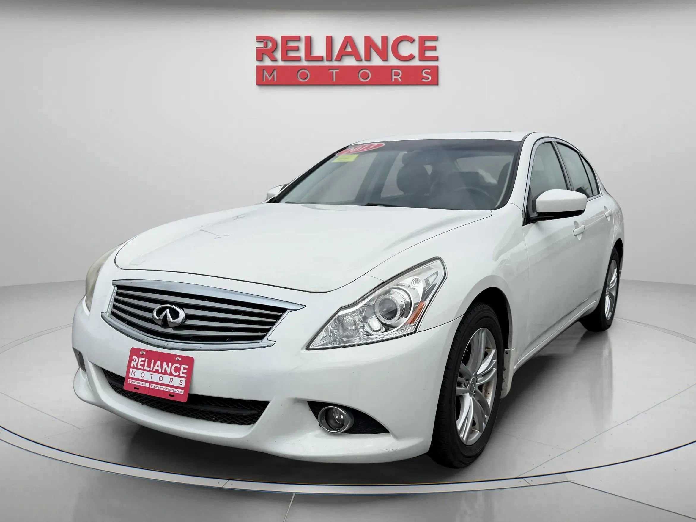 Used 2013 INFINITI G37 x Sedan w/ Premium Pkg image 1
