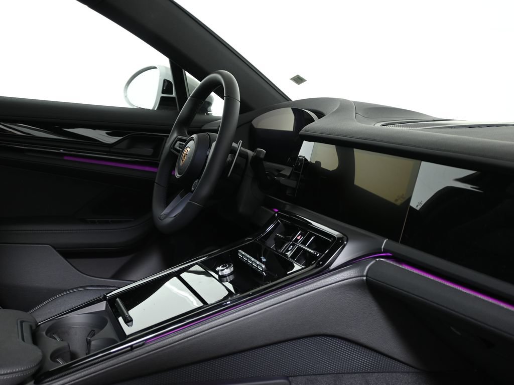Used 2026 Porsche Panamera 4 AWD/4WD image 37