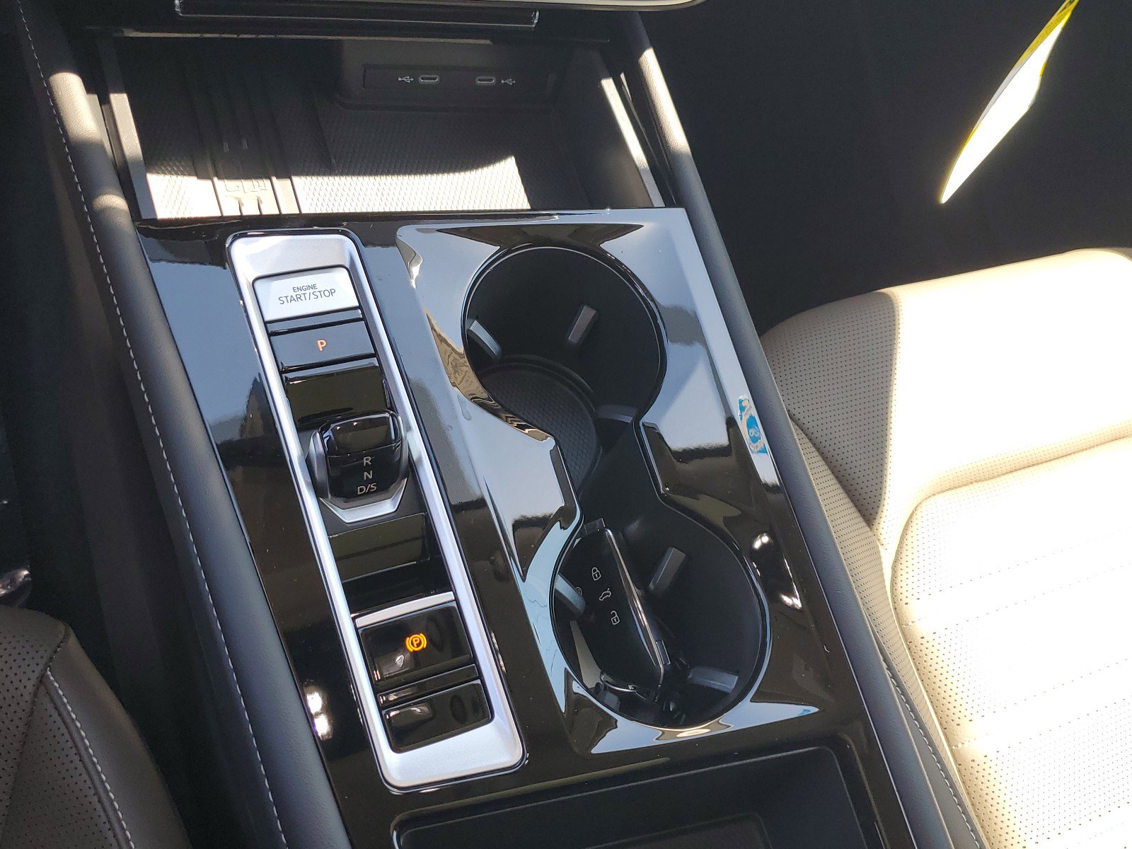 New 2025 Volkswagen Atlas SEL image 27