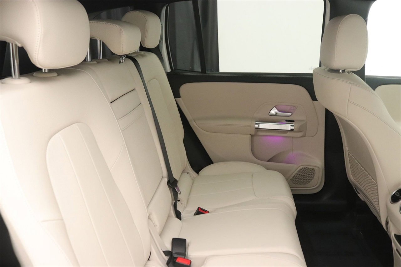 New 2025 Mercedes-Benz GLB 250 image 13