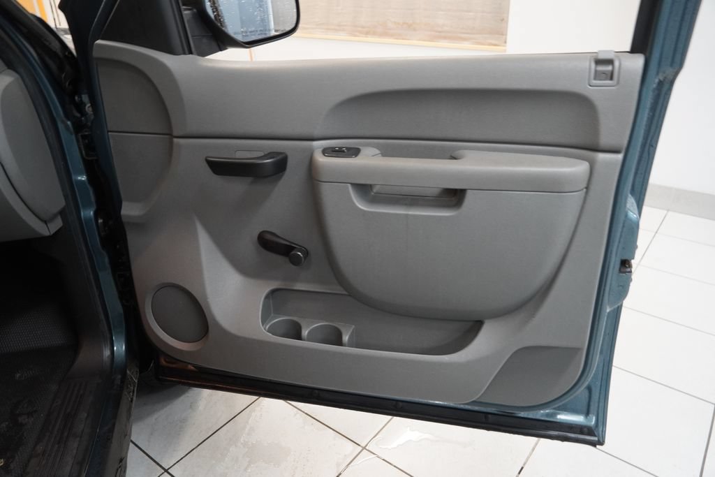 Used 2010 Chevrolet Silverado 1500 W/T AWD/4WD image 24