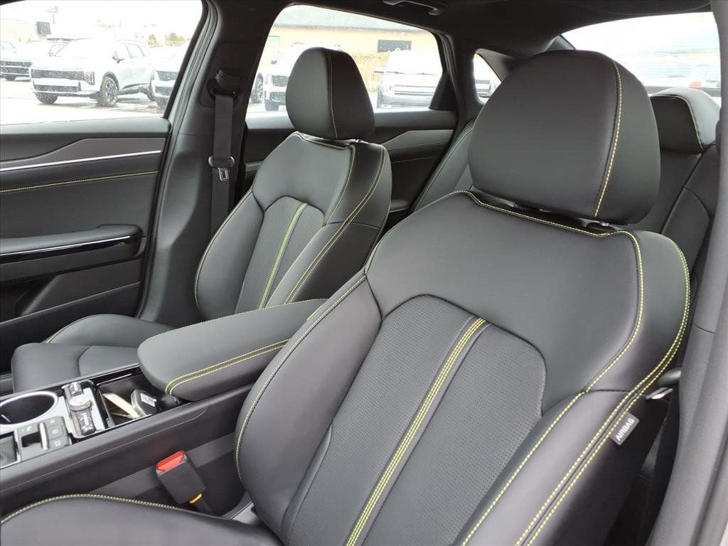 New 2026 Kia K5 GT w/ GT1 Package FWD image 13