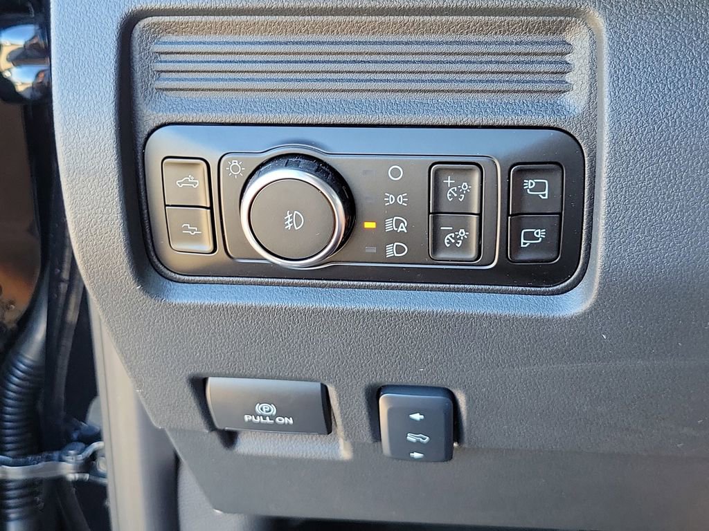 New 2026 Ford F350 Platinum AWD/4WD image 24