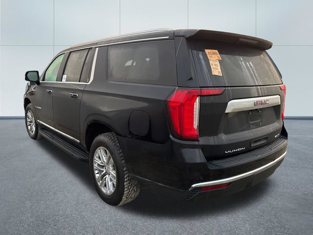 Used 2024 GMC Yukon XL SLT w/ SLT Luxury Package AWD/4WD image 2