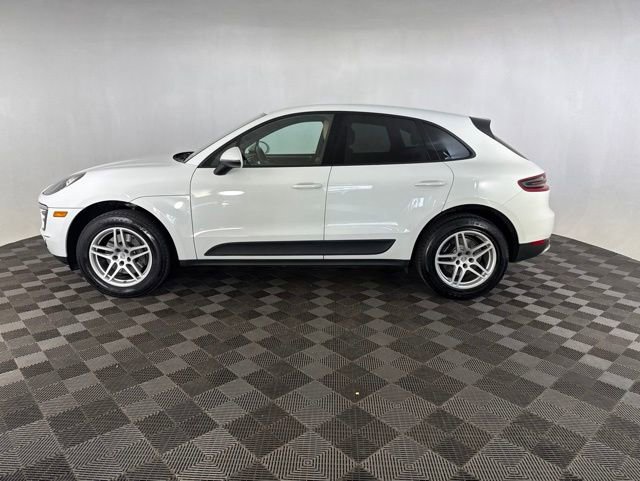 Used 2018 Porsche Macan AWD/4WD image 7
